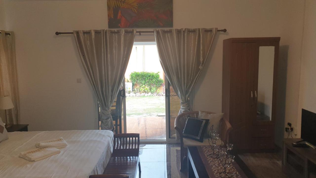 Kai Selfcatering Apartment La Digue Bagian luar foto